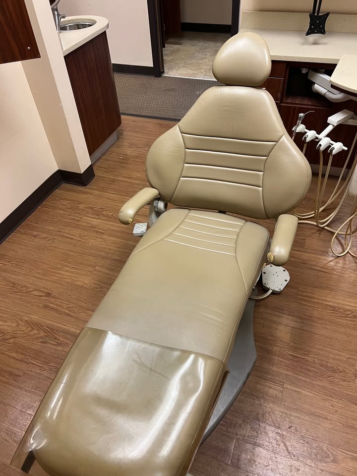 Used Forest Patient Chair - Ultraleather Papyrus